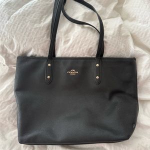 🌷Coach black leather City Tote bag🌷